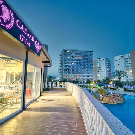 Design Pool View One Bedroom In Caesar & Spa, Long