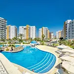 Design Pool View One Bedroom In Caesar & Spa, Long