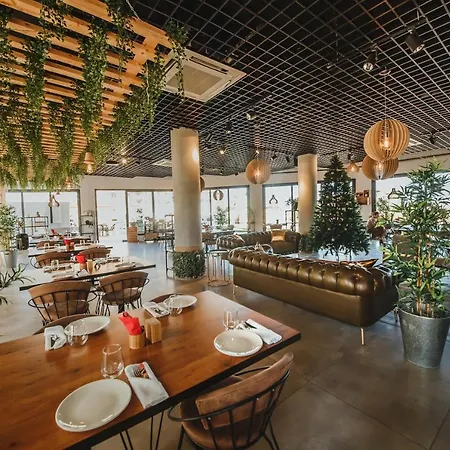 Design Pool View One Bedroom In Caesar & Spa, Long *