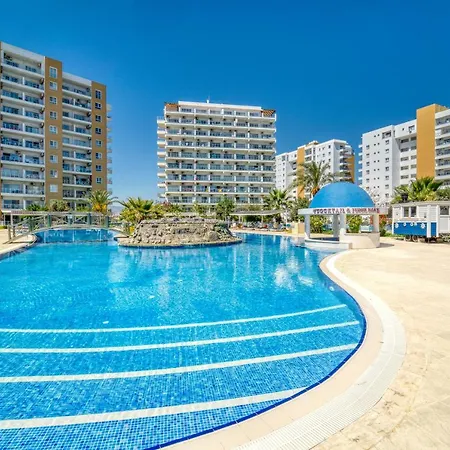 Apartman Design Pool View One Bedroom In Caesar & Spa, Long
