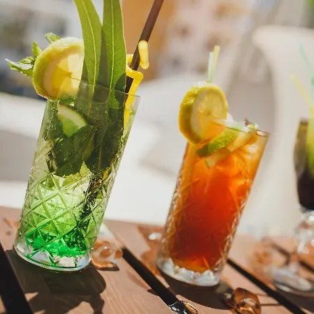 Design Pool View One Bedroom In Caesar & Spa, Long