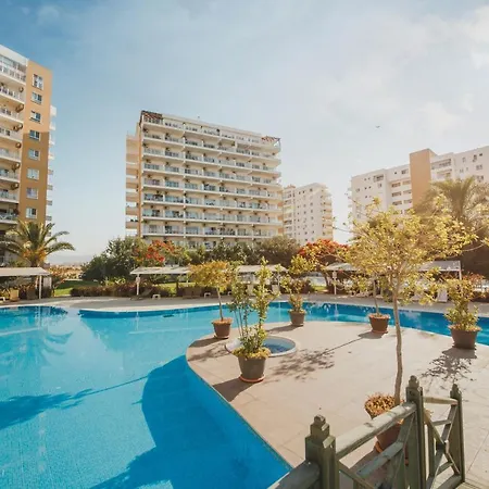 Apartman Design Pool View One Bedroom In Caesar & Spa, Long
