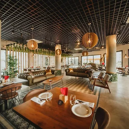 Design Pool View One Bedroom In Caesar & Spa, Long *