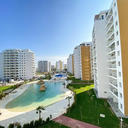 Design Pool View One Bedroom In Caesar & Spa, Long Apartman