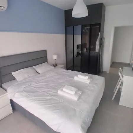 Apartman Design Pool View One Bedroom In Caesar & Spa, Long